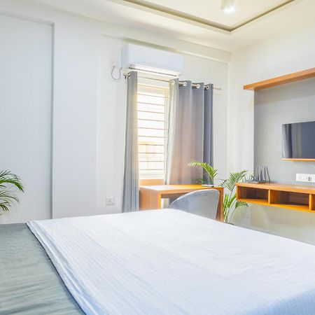 Housr Hsr 1 Studio Apartment Near Manipal Hospital Бангалор Экстерьер фото